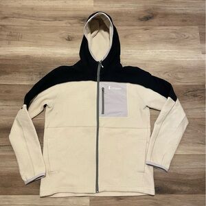 Cotopaxi Cream and Black Women's Jacket